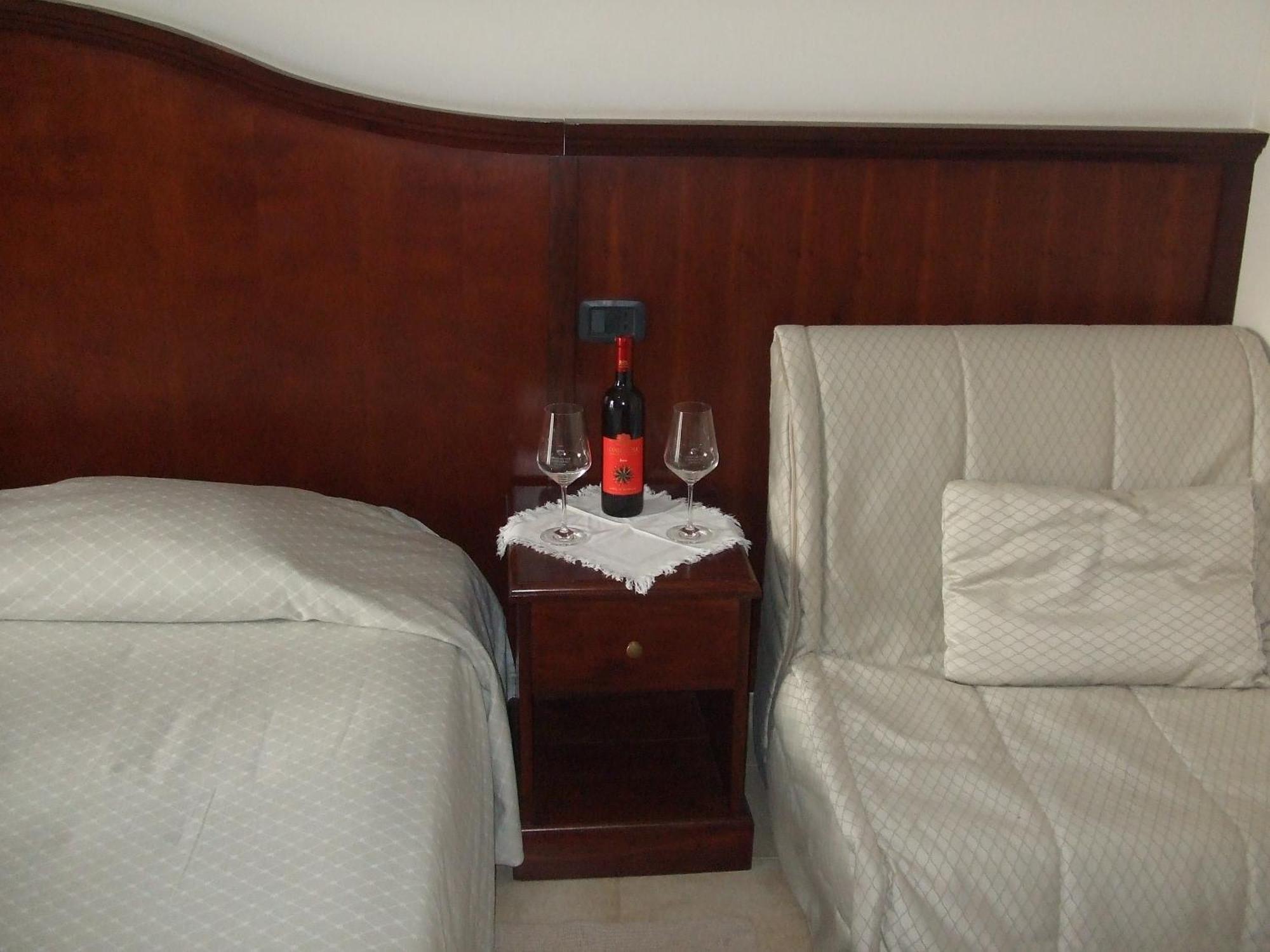 Hotel Stella Del Sud Calasetta Kültér fotó